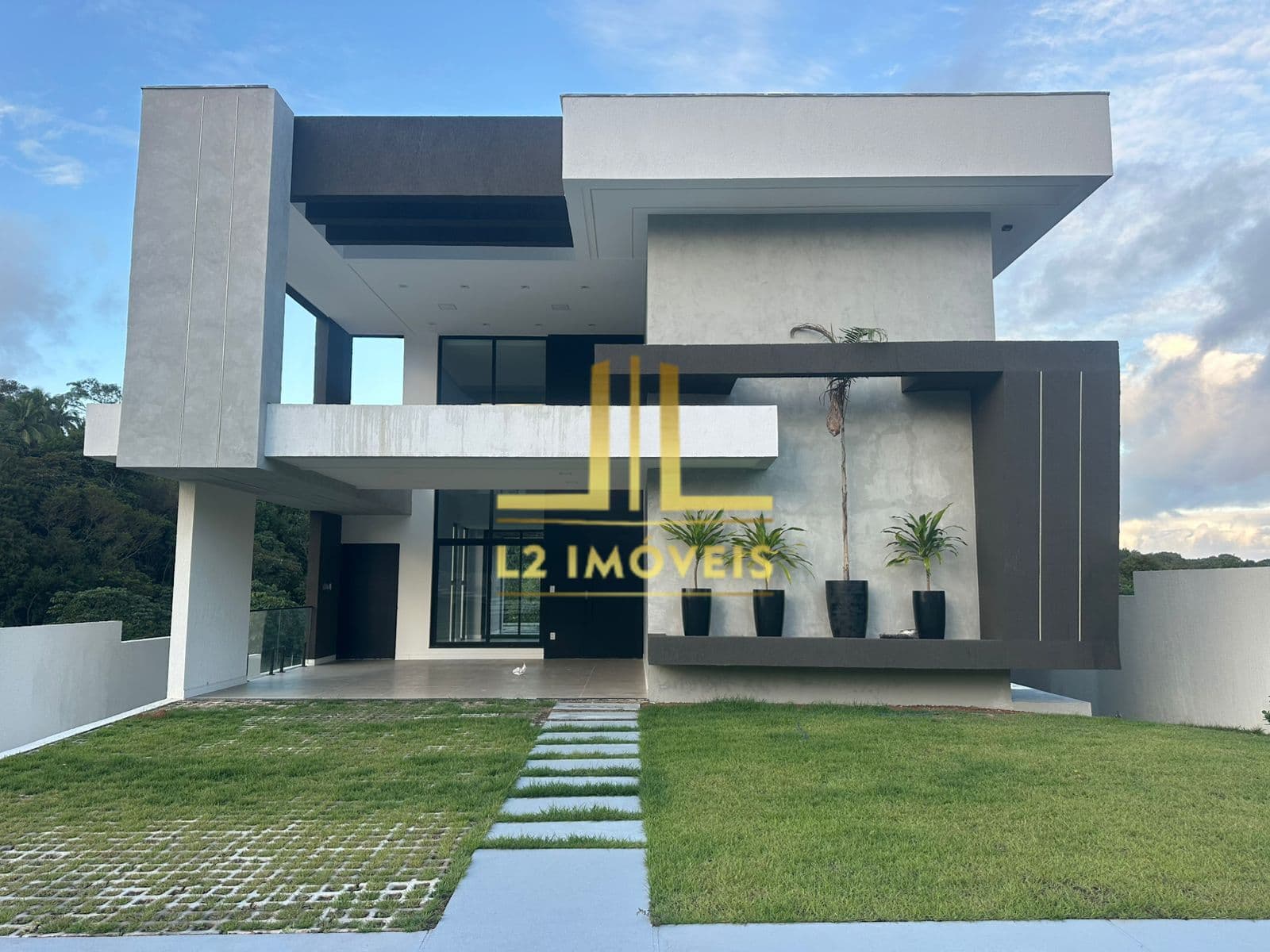 MARAVILHOSA CASA - 4 SUÍTES - 280M² - ALPHAVILLE LITORAL NORTE 3
