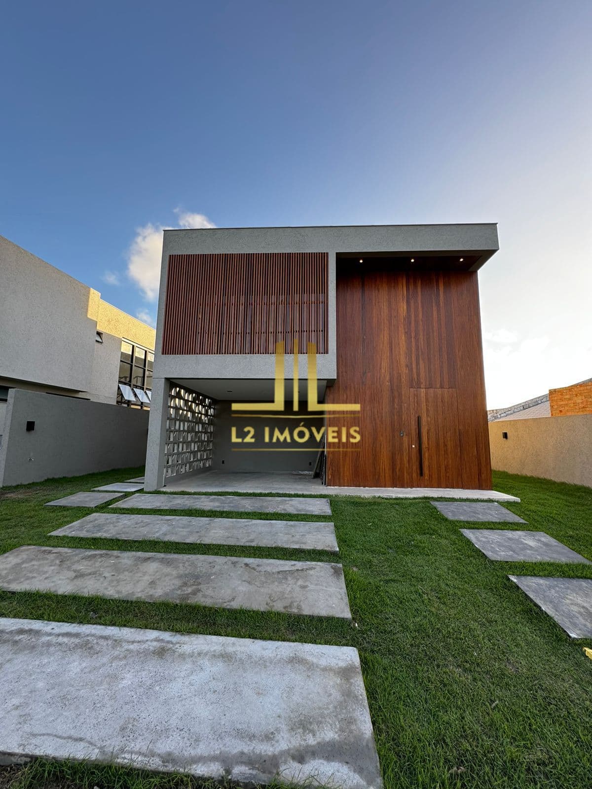 CASA LUXUOSA - 4 SUÍTES - ALPHAVILLE LITORAL NORTE 2