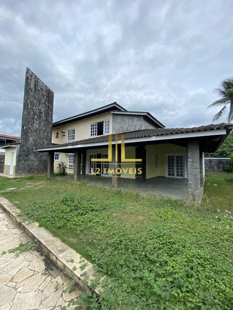 CASA LINDISSIMA - 5 QUARTOS SENDO 3 SUÍTES - ITAPUÃ
