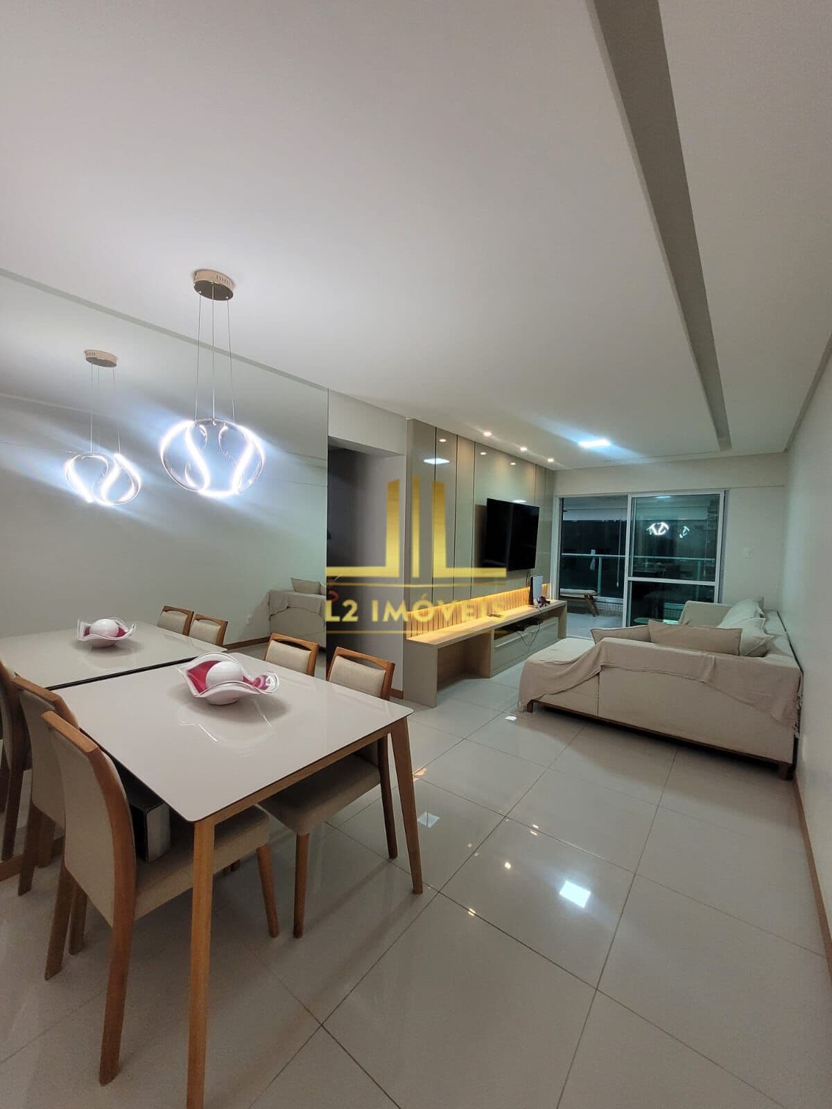 APARTAMENTO - 3 QUARTOS - ARMAÇÃO