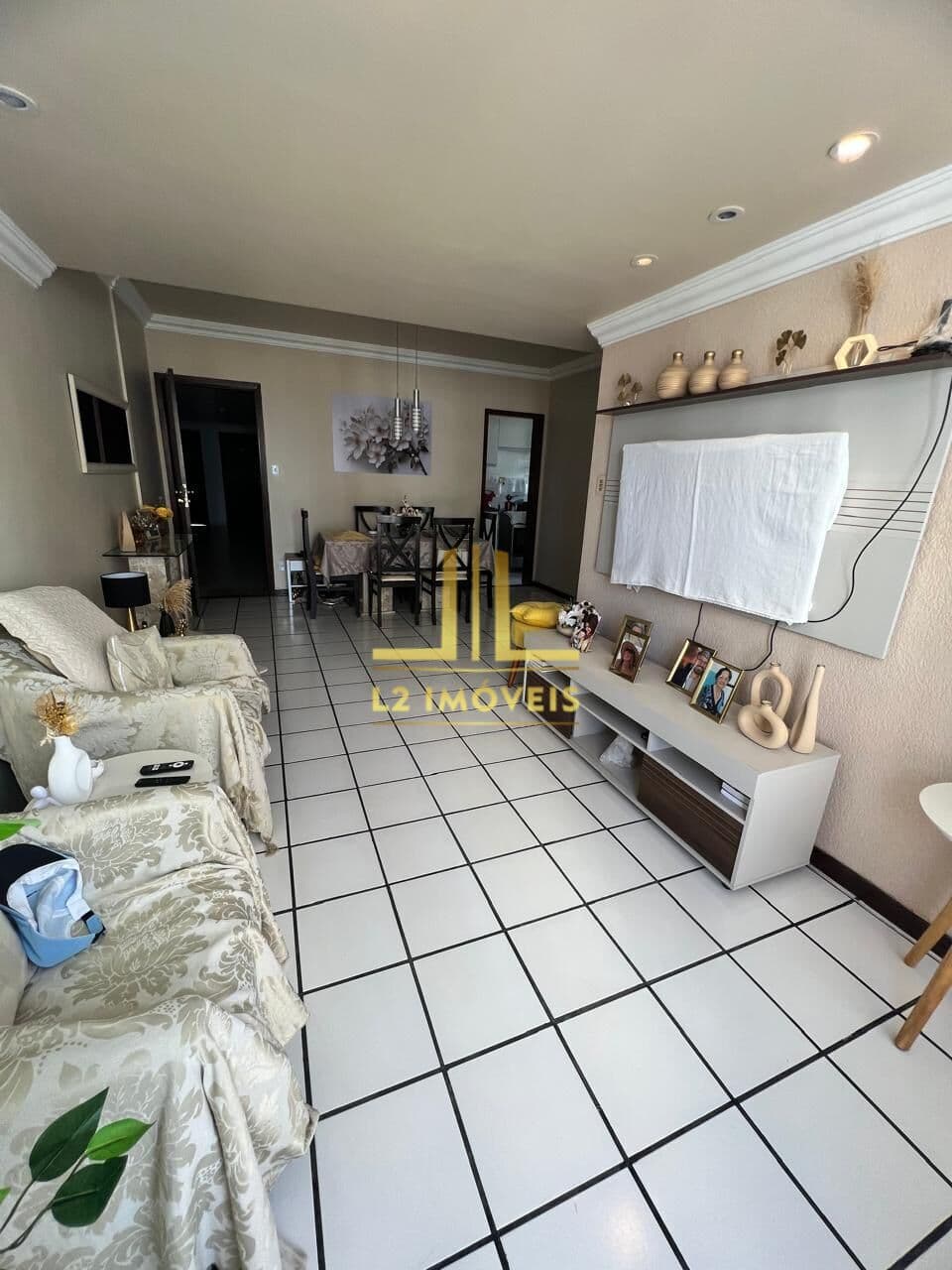 APARTAMENTO = 3 QUARTOS - ARMAÇÃO