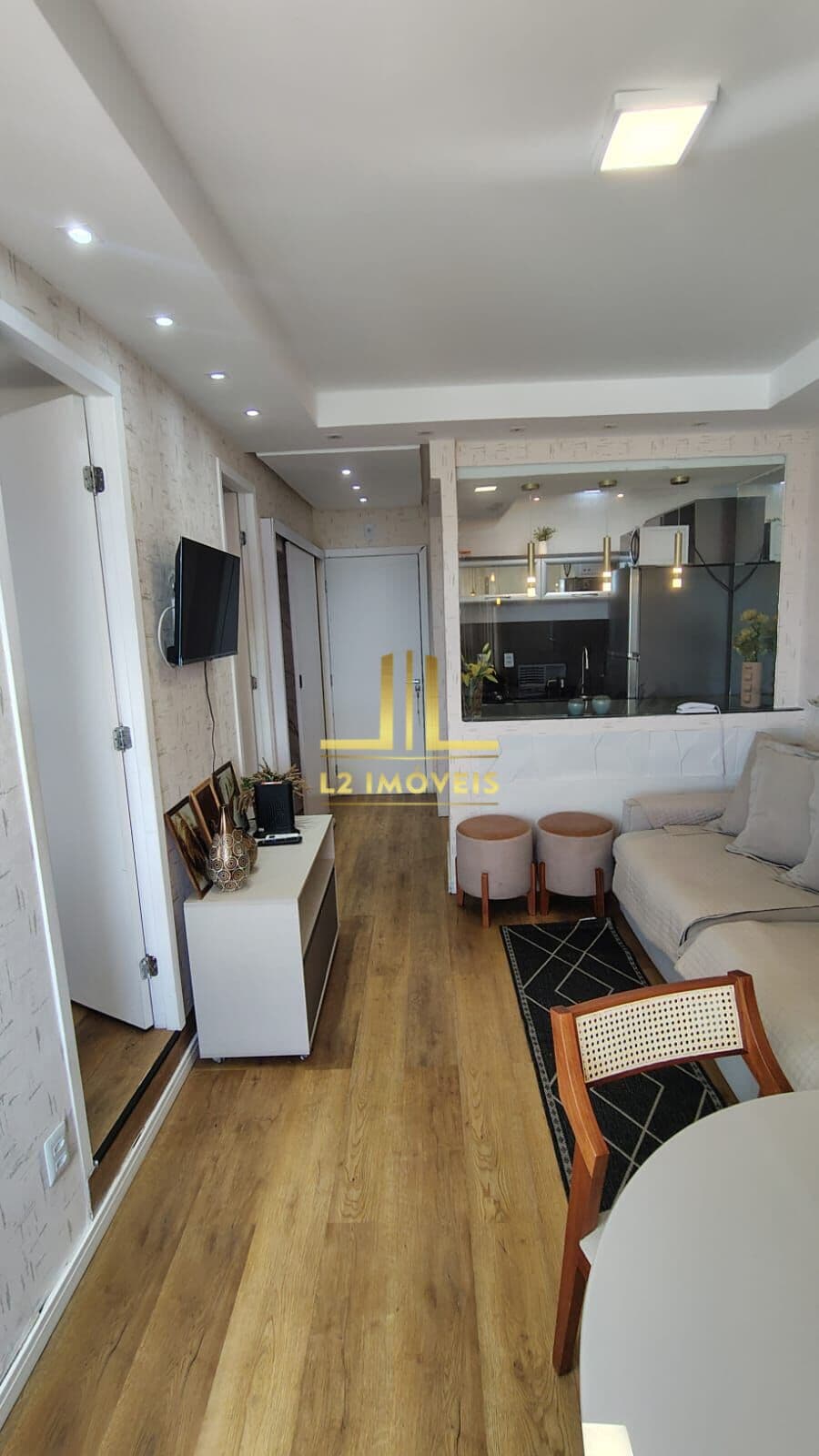 APARTAMENTO - 2 QUARTOS - 40M² - FRENTE MAR - MOBILIADO - 01 VAGA - ONDINA