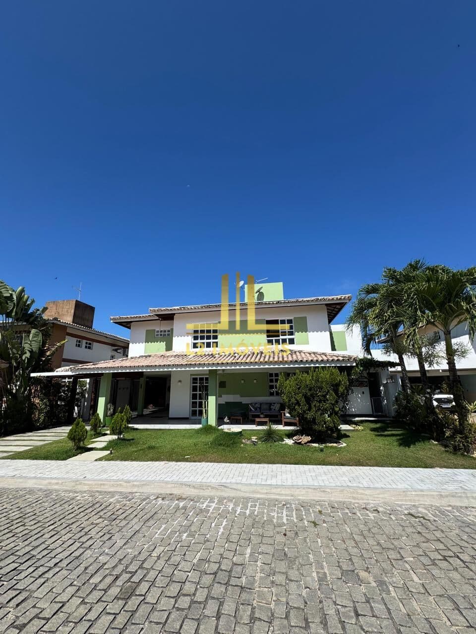 CASA DUPLEX - 4 SUÍTES - GOLF QUATRO RODAS