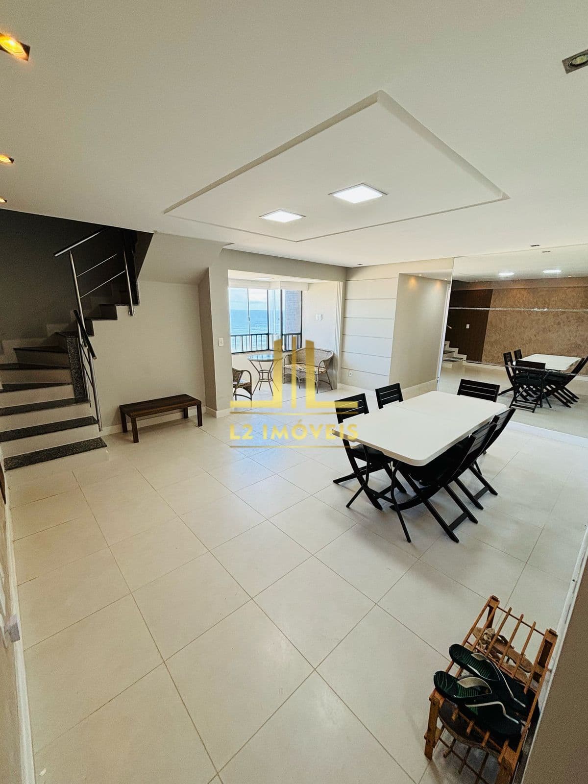 COBERTURA DUPLEX - 4 QUARTOS SENDO 2 SUÍTES - PITUBA