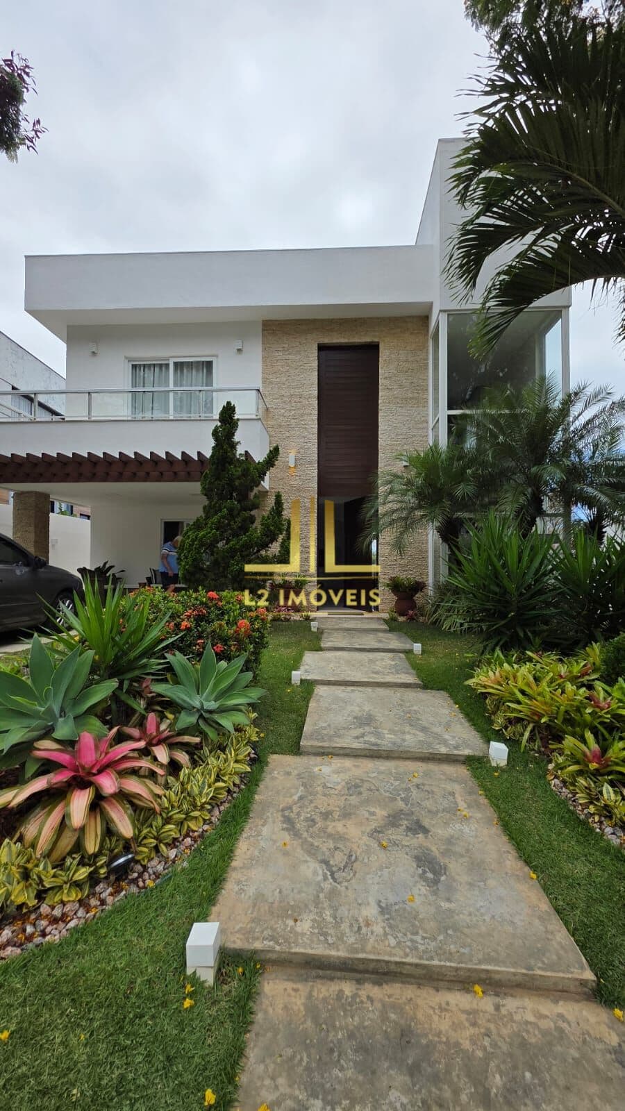 CASA DUPLEX - 5/4 SENDO 3 SUÍTES - 268M² - ALPHAVILLE LITORAL NORTE 2