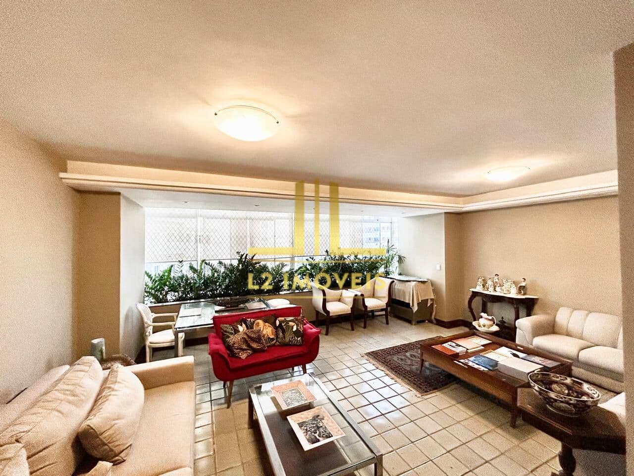 APARTAMENTO - 4/4 SENDO 3 SUÍTES - 187M²- NASCENTE - GRAÇA