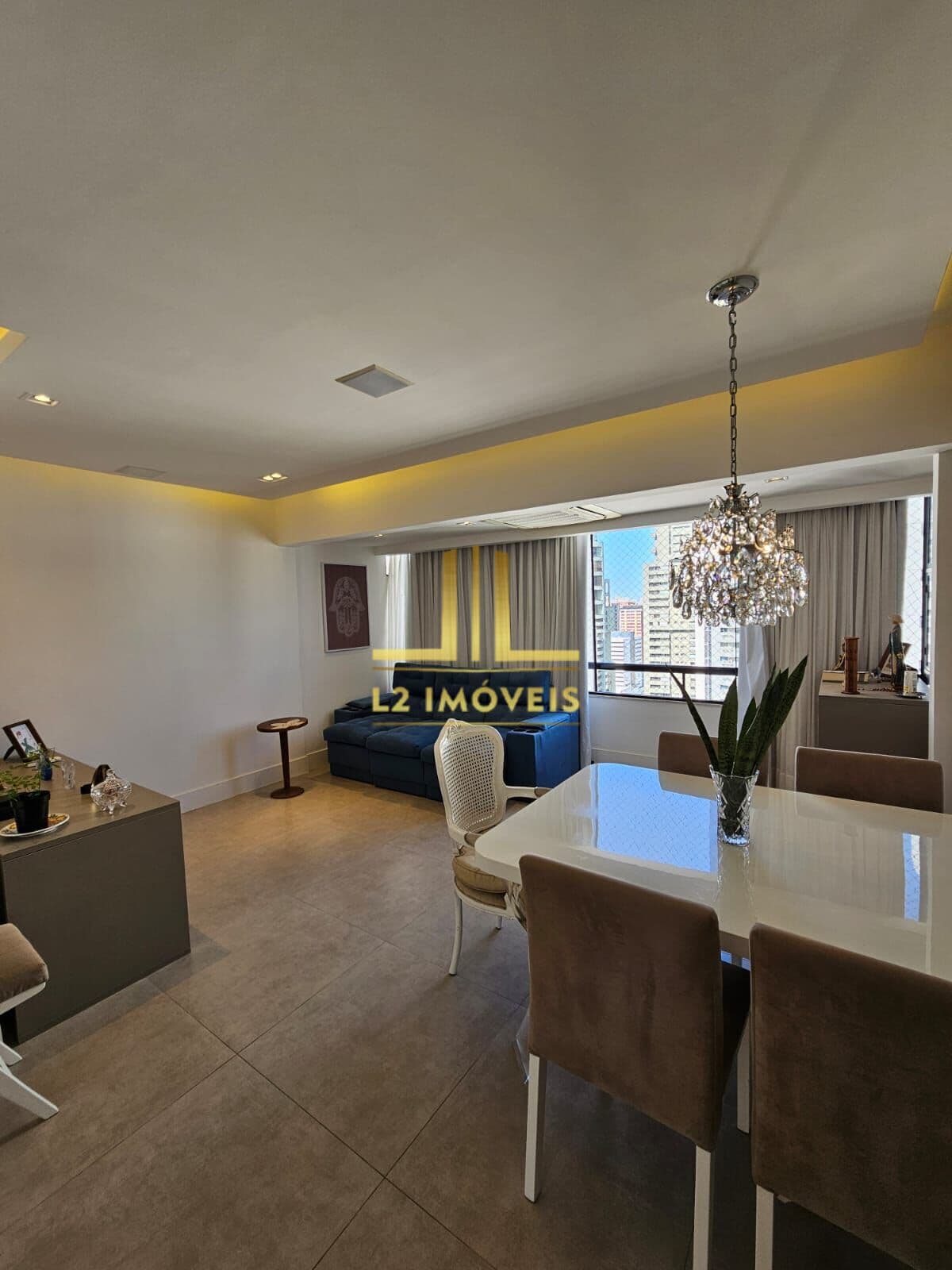 APARTAMENTO - 2 QUARTOS SENDO 1 SUÍTE - PORTEIRA FECHADA - PITUBA