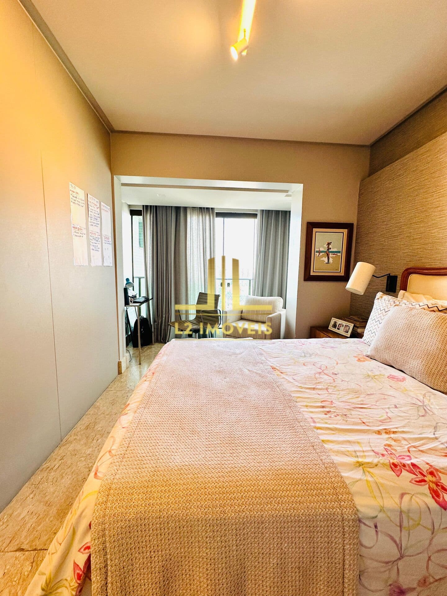 APARTAMENTO ALTO PADRÃO - 4 QUARTOS SENDO 3 SUÍTES - PORTEIRA FECHADA - MAISON PLACE VENDOME