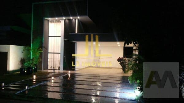 CASA ALTO PADRÃO EM CONDOMÍNIO - 4 QUARTOS COM 2 SUÍTE - ALPHAVILLE LITORAL NORTE II