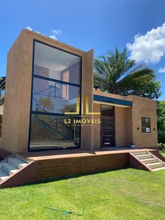 CASA EM COND. - 4/4 SENDO 2 SUÍTES - 180M² - 02 VAGAS - ABRANTES