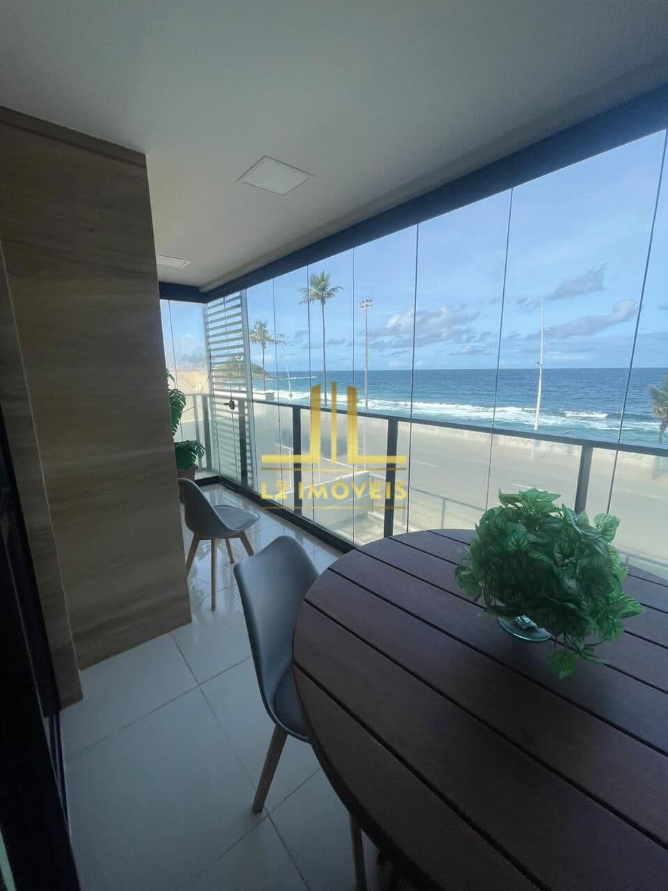 APARTAMENTO ALTO PADRÃO - 1/4 E SALA - 42M² - FRENTE MAR E CIRCUITO CARNAVAL - HOUSE BARRA