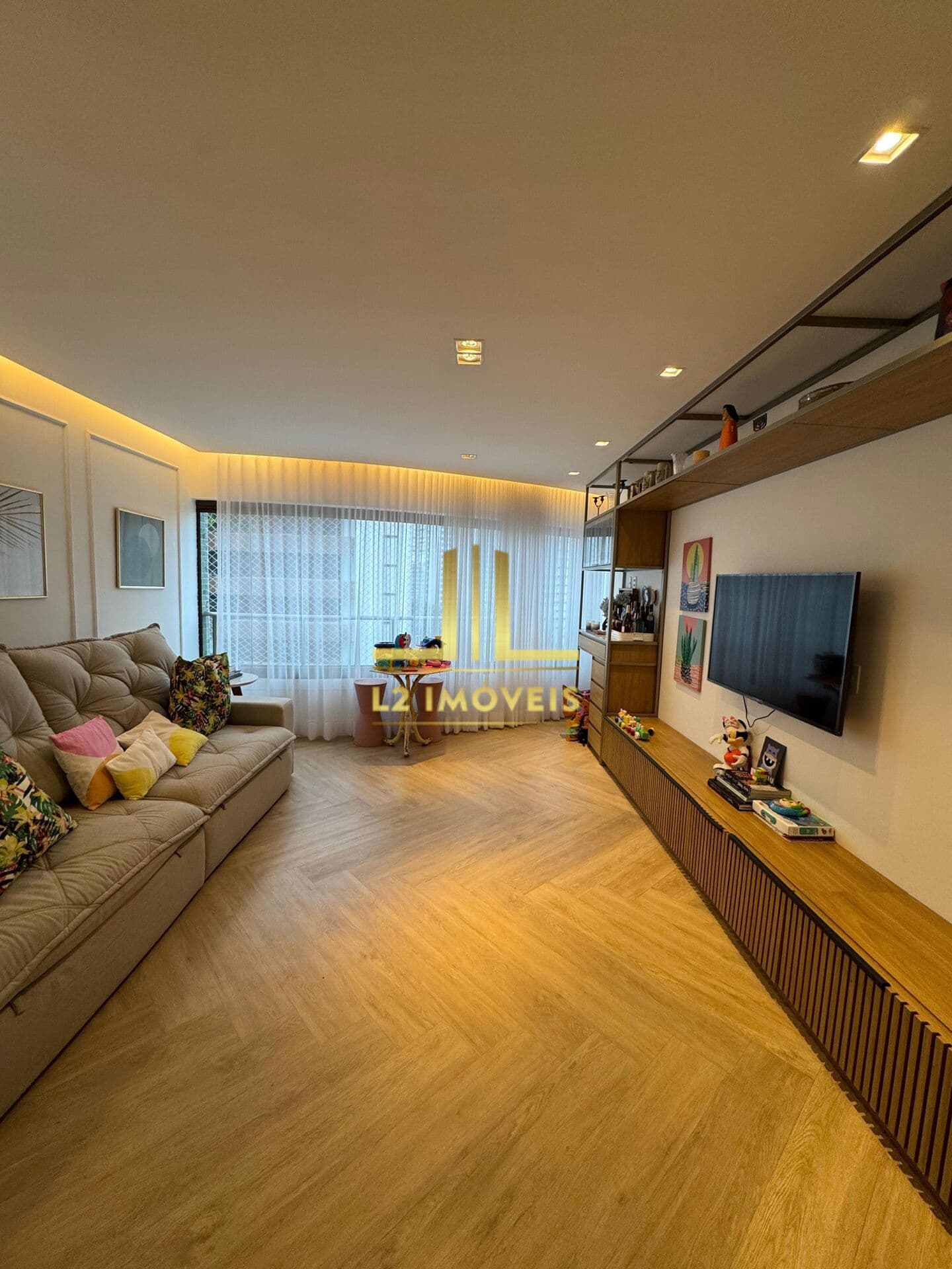 APARTAMENTO ALTO PADRÃO - 3 SUÍTES - HORTO FLORESTAL
