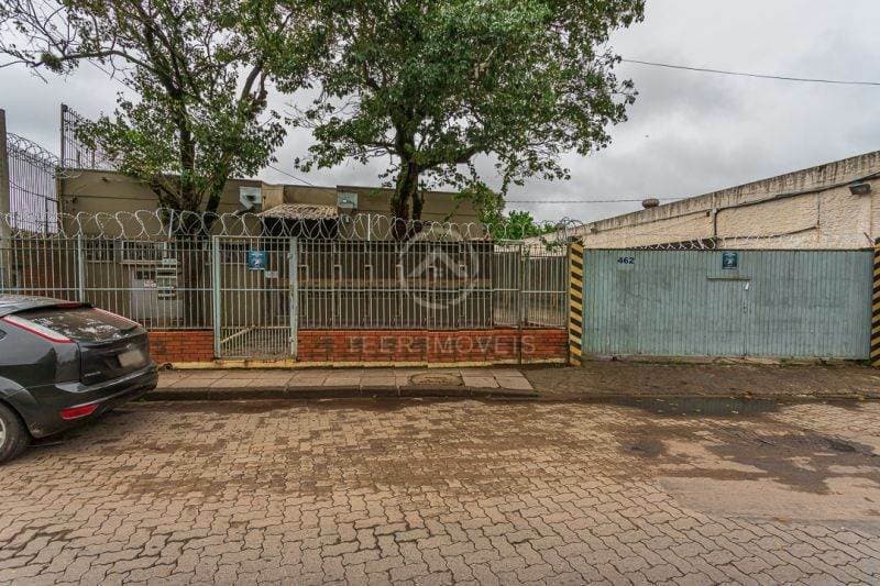 Galpão/Depósito/Armazém em Porto Alegre - Humaitá
