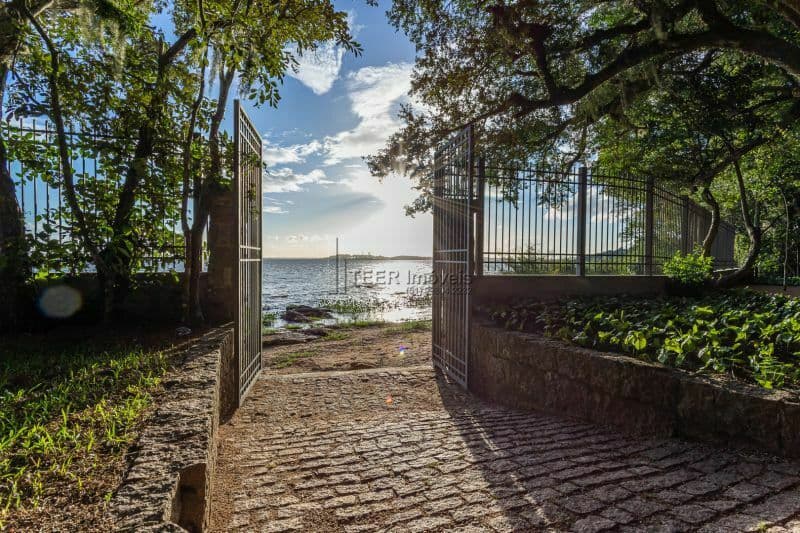 Casa de Condomínio em Porto Alegre - Pedra Redonda