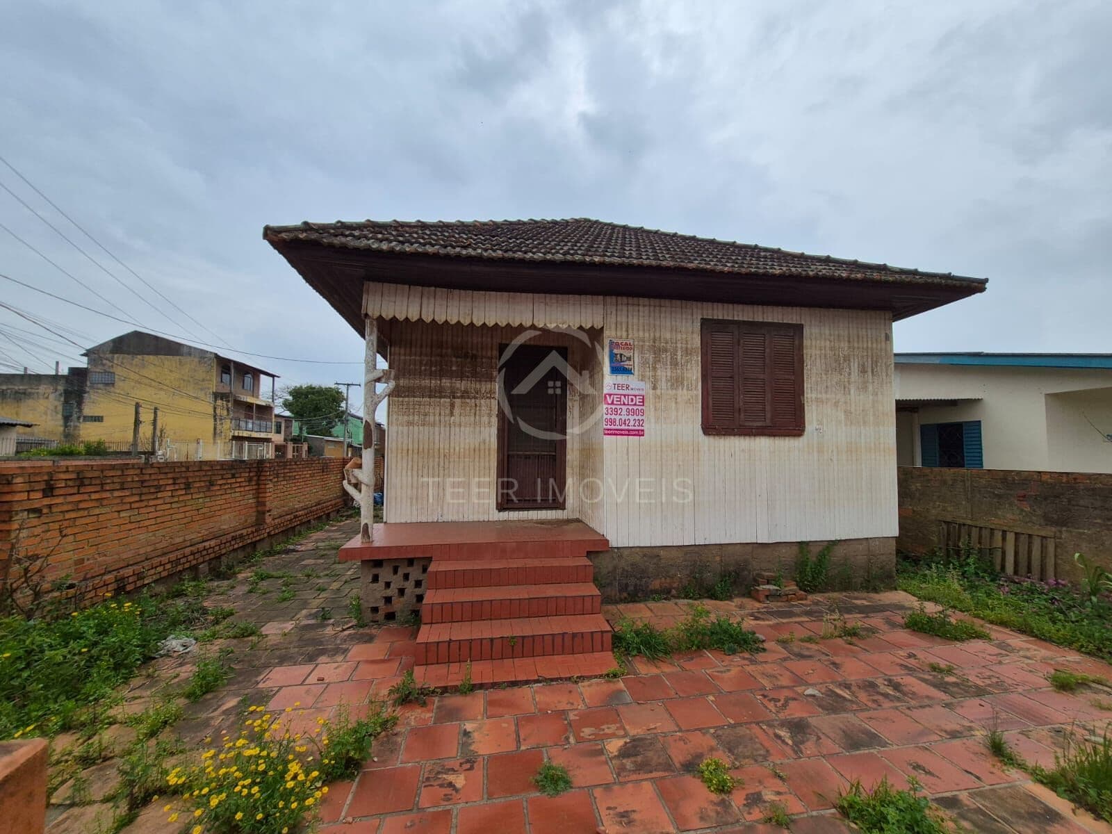 Lote/Terreno em Porto Alegre - Sarandi