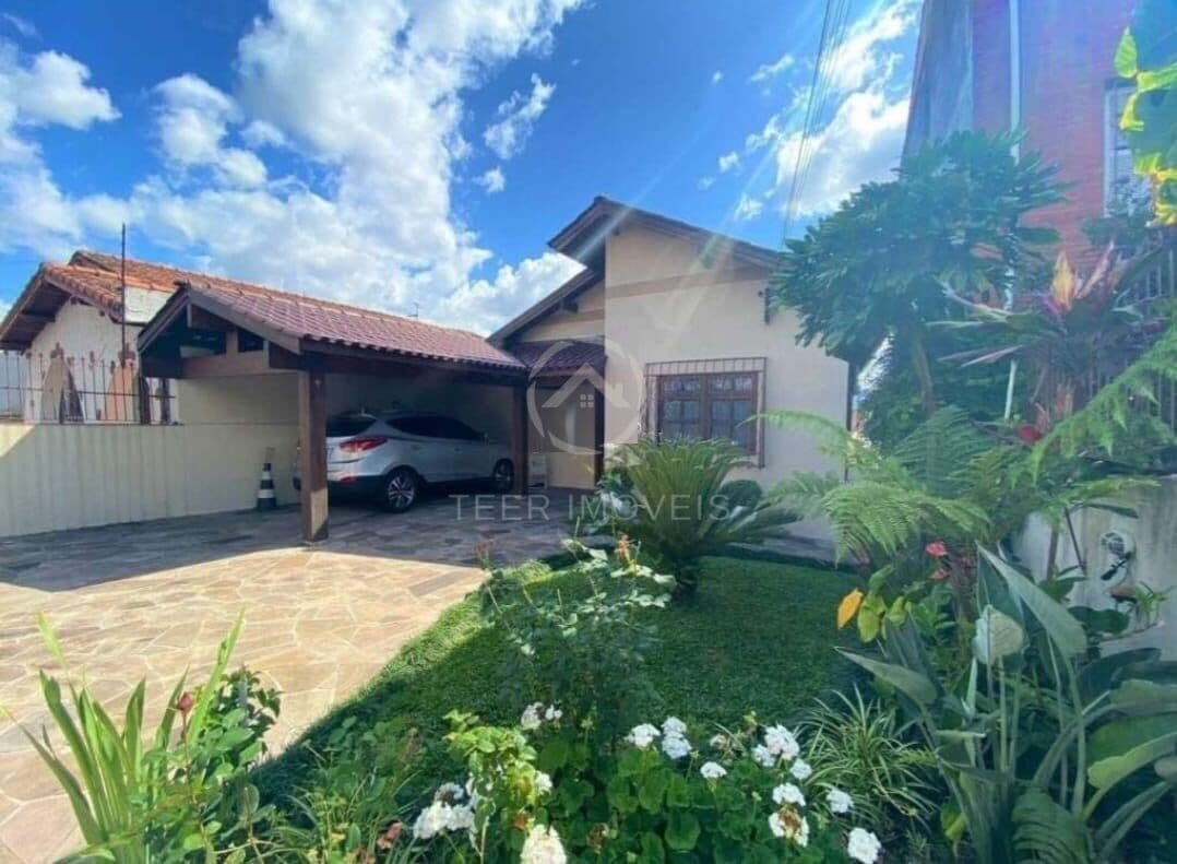 Casa em Porto Alegre - Sarandi