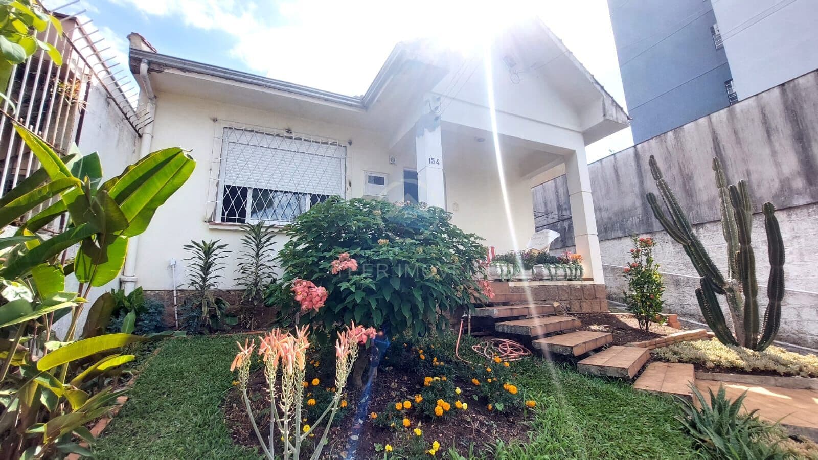Casa - 02 Dormitórios