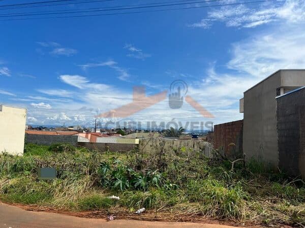 Lote/Terreno em Passos - Jardim Canadá II