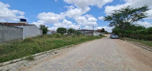 Terreno no Bairro Luiz Gonzaga em Caruaru/PE à Venda (TE0043-PV)
