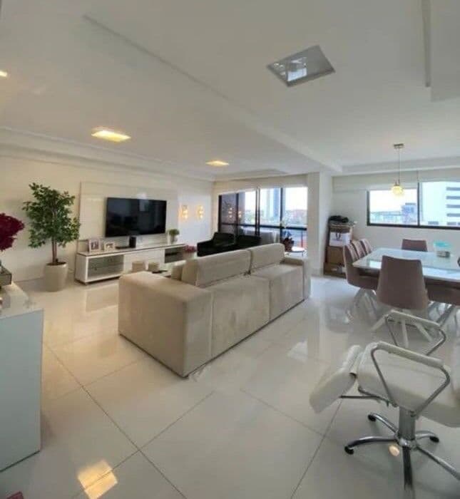 Apartamento no Ed. Vânia Lúcia em Caruaru/PE à Venda (AP1008-PV)