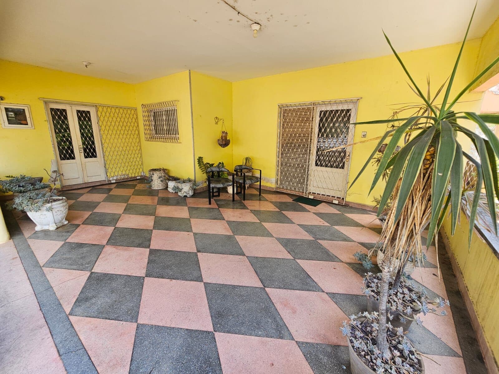 Casa Comercial no Bairro Maurício de Nassau à Venda (CA0689-DV)