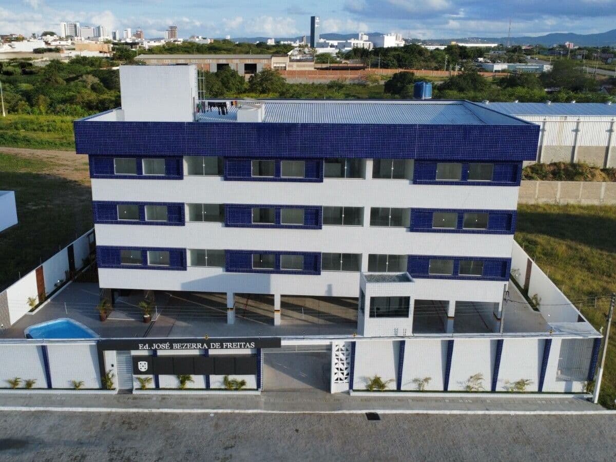 Apartamento no Ed. José Bezerra de Freitas em Caruaru/PE à Venda (AP1403-PV)