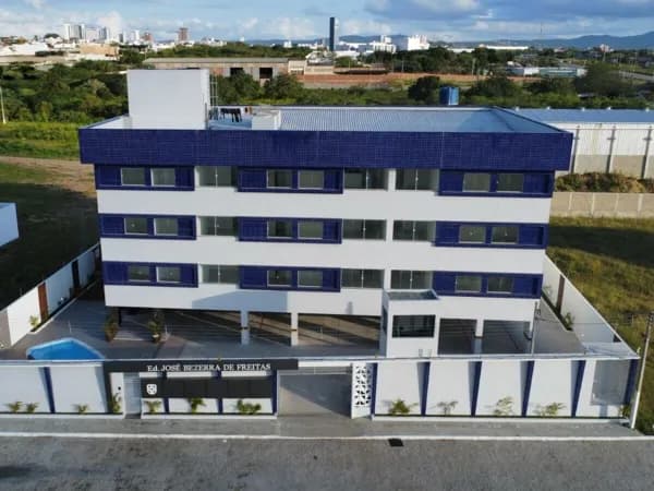 Apartamento no Ed. José Bezerra de Freitas em Caruaru/PE à Venda (AP1403-PV)