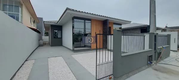 Casa em Palhoça - Nova Palhoça