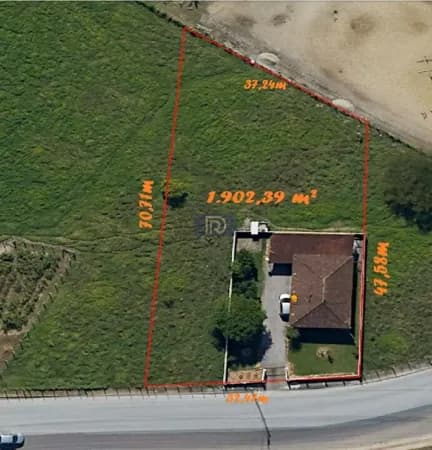 Área Residencial em Forquilhas