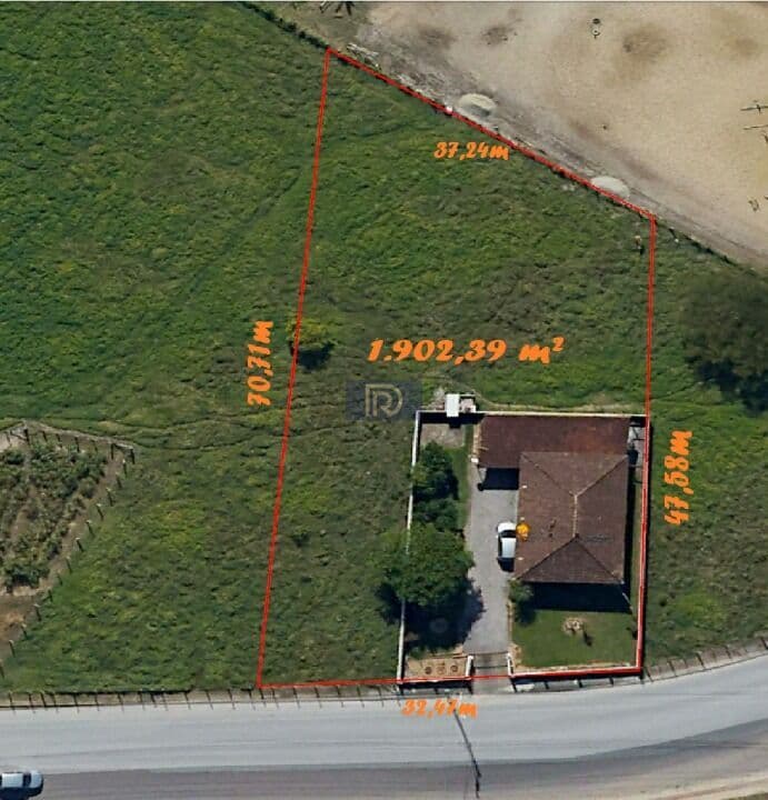Área Residencial em Forquilhas
