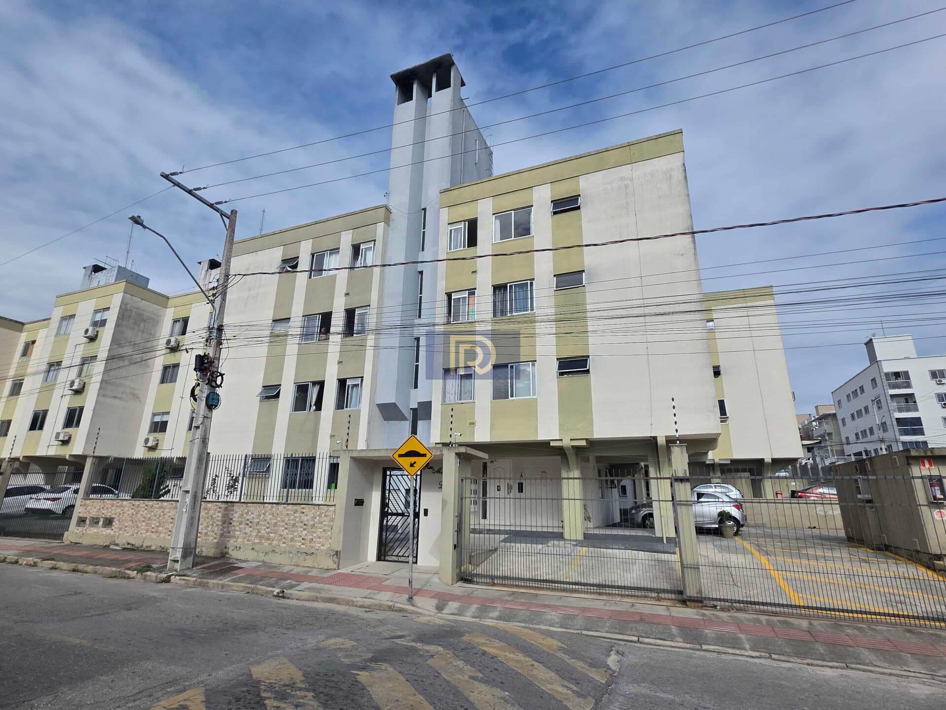 Apartamento em Serraria, São José/SC