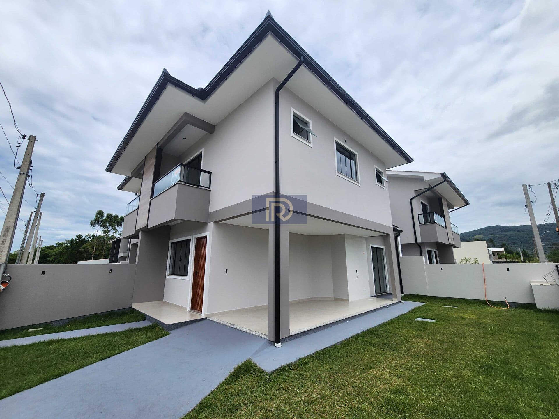 Sobrado em São José - Potecas