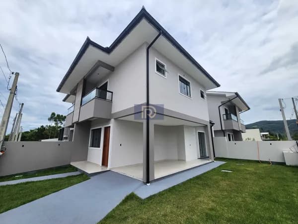 Sobrado em São José - Potecas