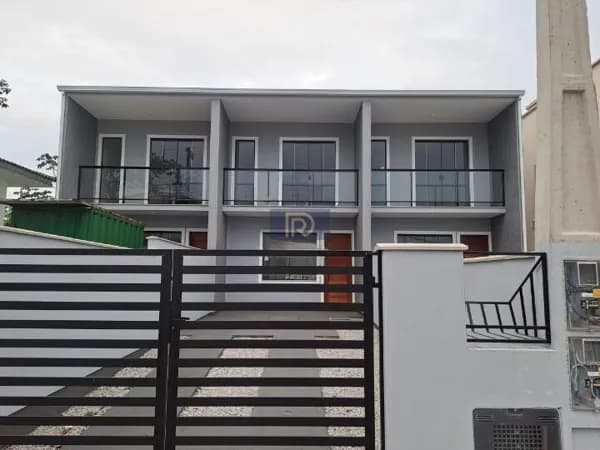 Casa Sobrado em Potecas