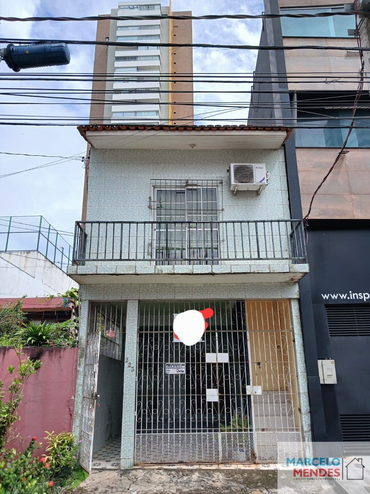 Casa próx. Doca c/ 5/4 s 3 suites, 2 vgs garagem com excelente localização - Umarizal