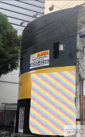 Loja Ponto Comercial nos ALTOS próx. Pça Brasil nos altos com 7 salas e banheiros