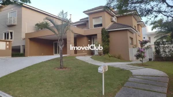 Casa em Alphaville à Venda, com 467,93 metros quadrados, 04 quartos (03 suítes), 04 vagas na garagem, repleta de armários