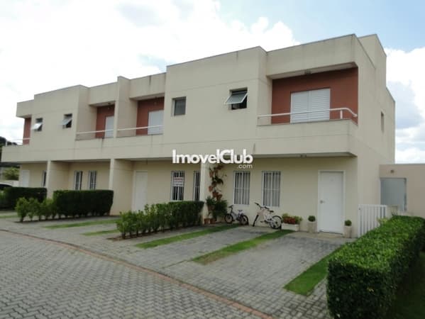 Excelente casa em condomínio fechado próximo ao centro histórico