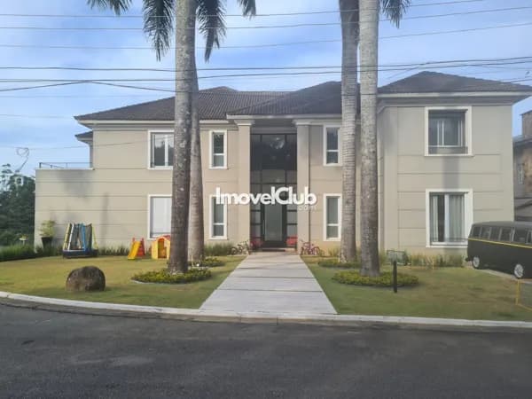 Casa Alto Padrão para alugar, em Alphaville, com 06 suítes, ampla sala de estar, lazer completo com piscina