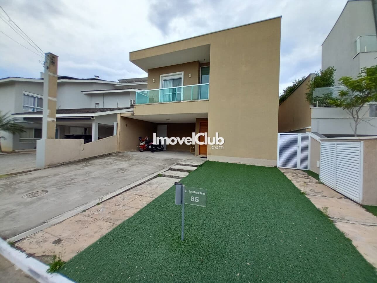 Casa á Venda em Alphaville, com 04 quartos (02 suites), Santana de Parnaíba/SP c