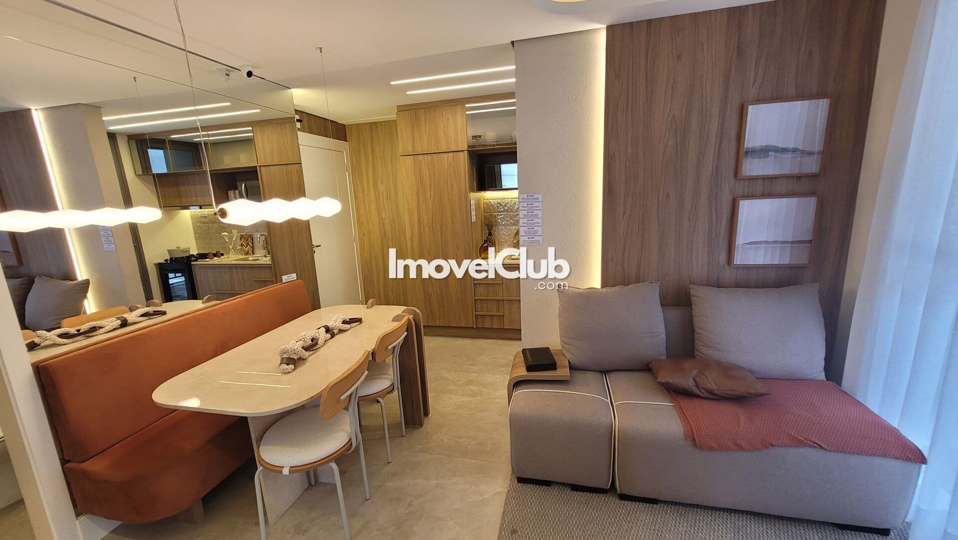 Apartamento em Barra Funda, São Paulo/SP próximo da Avenida Rudge com fácil acesso e transportes