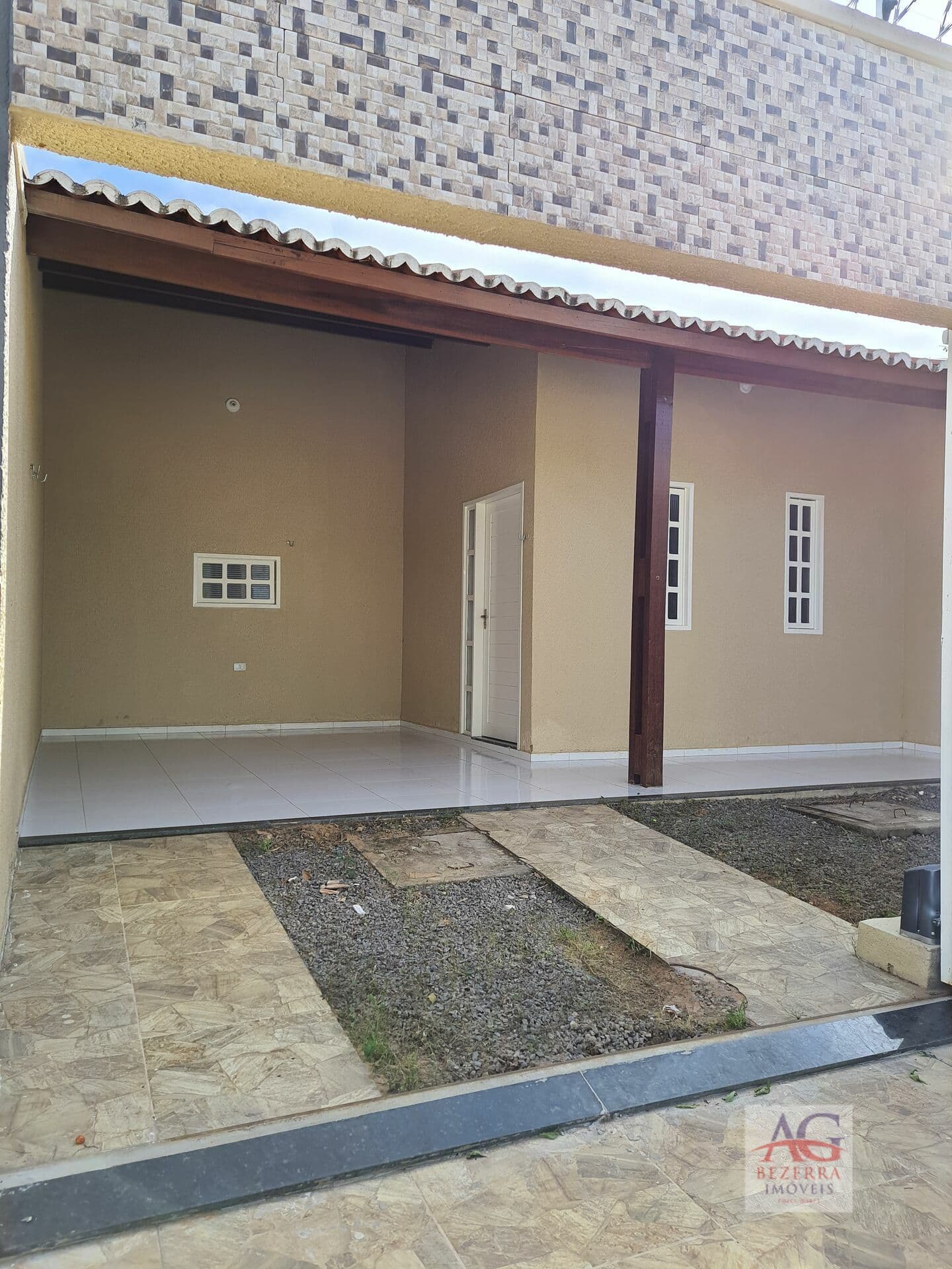Casa Térrea Com Ótimo Acabamento Em Juazeiro do Norte-CE