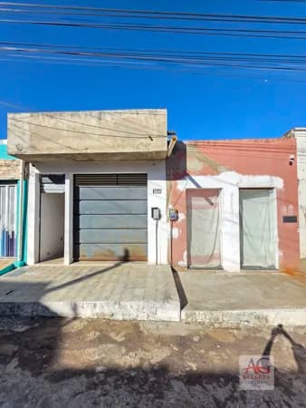 Casa Com Ponto Comercial À Venda - Bairro Centro - Crato/CE