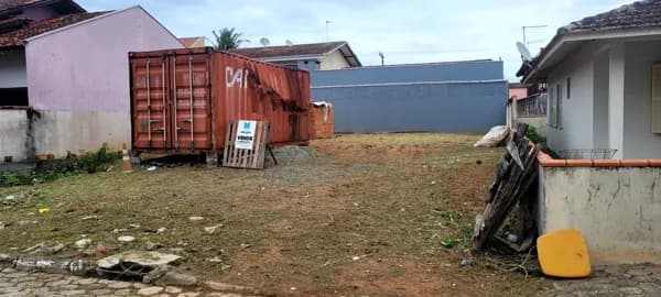 Terreno próximo a praia da Enseada