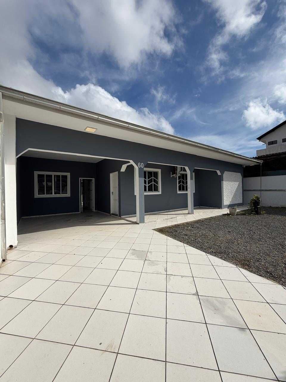 Casa em São Francisco do Sul - Da Praia Grande