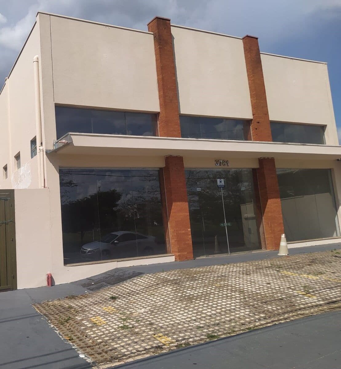Sala/Conjunto em São José do Rio Preto - Iguatemi