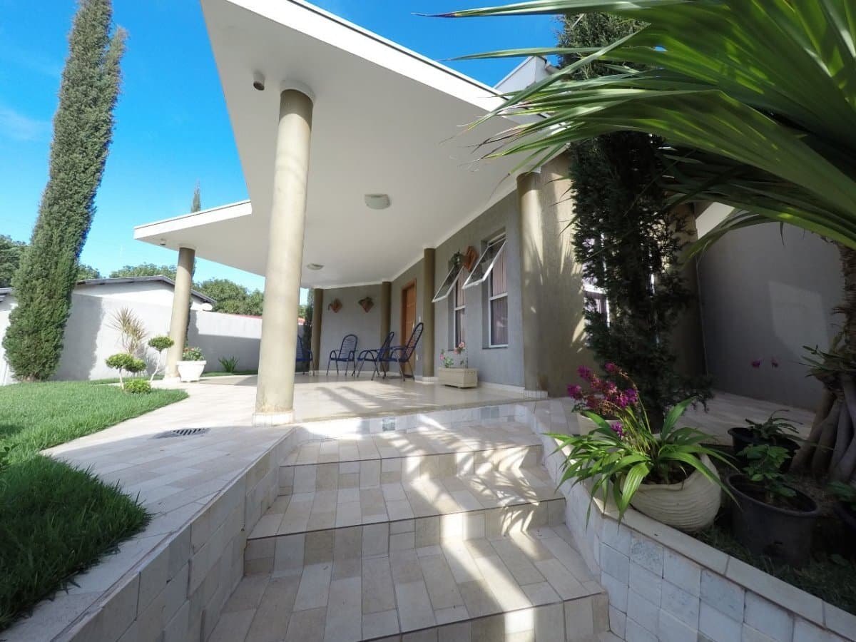 Casa Térrea para Venda em Centro Adolfo-SP