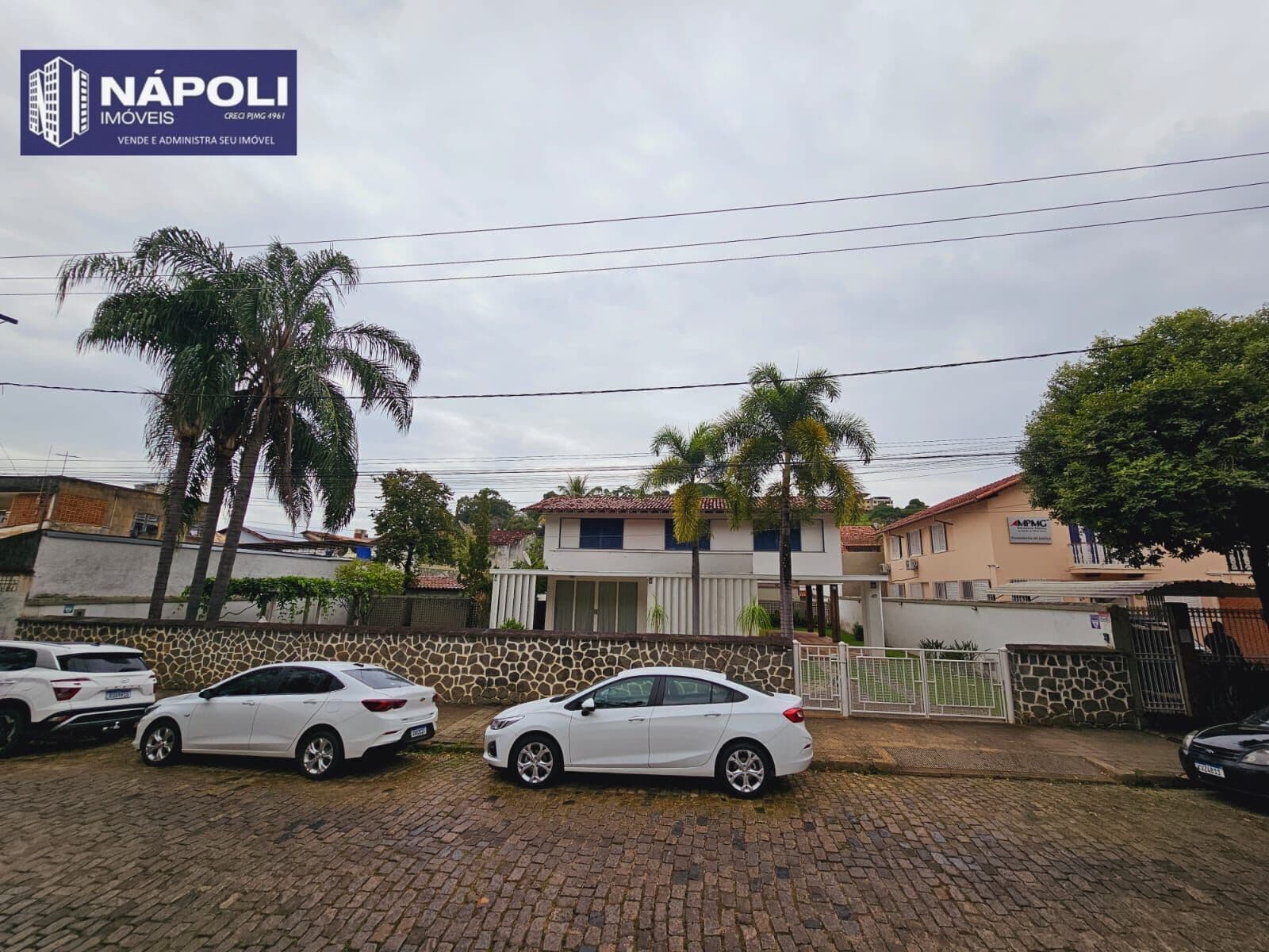 Casa em Cataguases - Centro