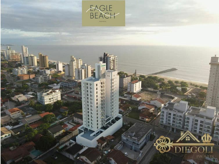 EAGLE BEACH Apartamento no Centro de Balneário Piçarras