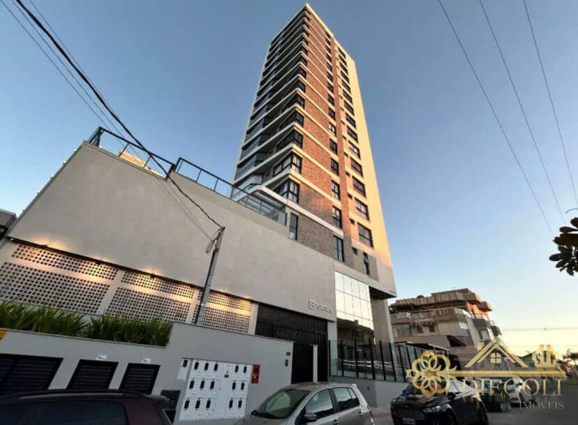 Apto 3 suítes novo em Bal. Piçarras